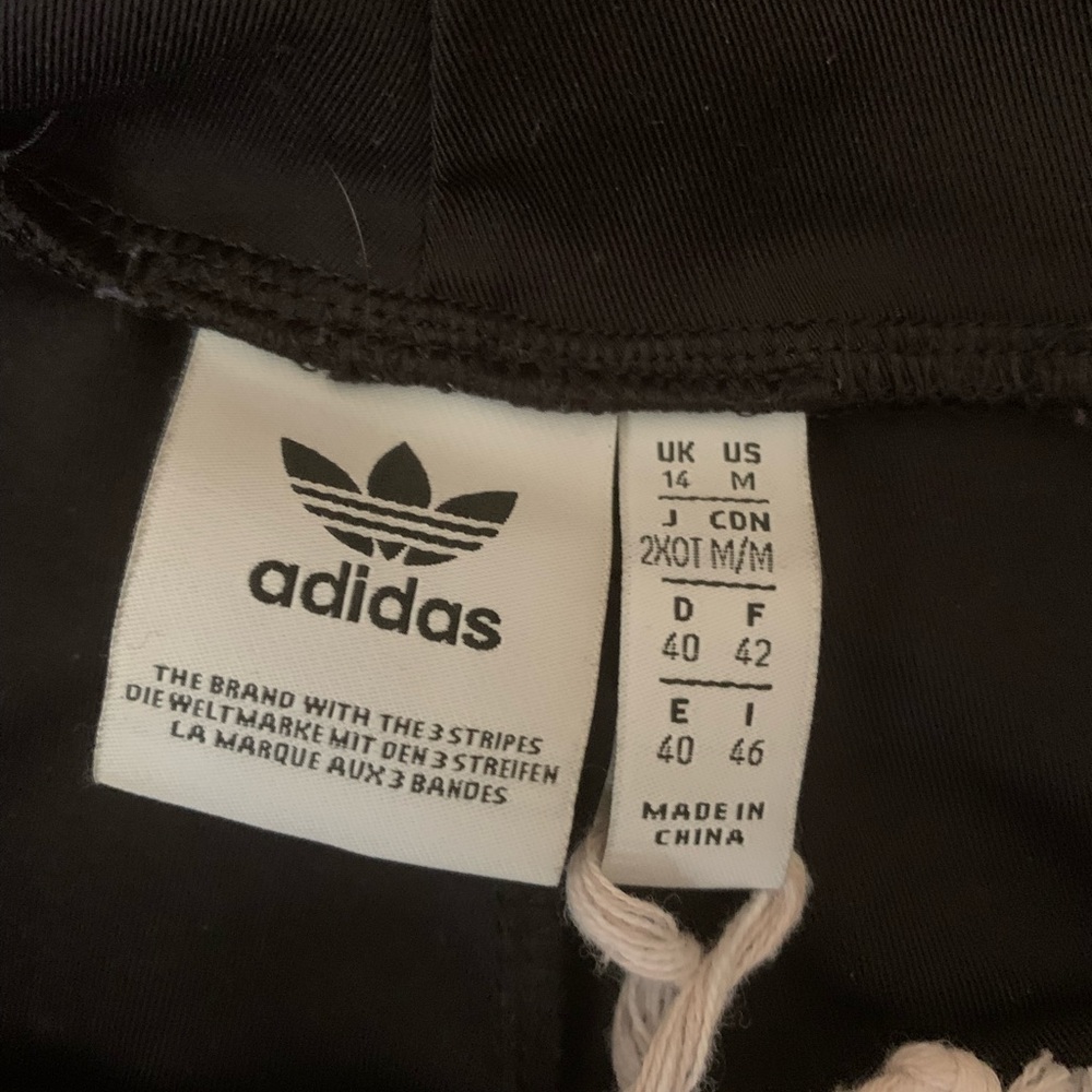 Adidas sweatsuit with cropped quarter zip top and leggings - Picture 4 of 5